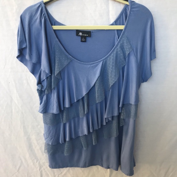 AB Studio Tops - AB studio ruffles & lace flutter sleeve top Large